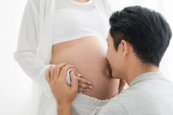 武汉胎儿需要如何做亲子鉴定，武汉无创孕期亲子鉴定多少钱一次